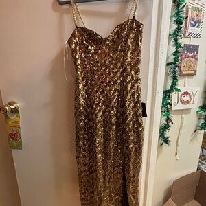 Sequin gold dress
New!!